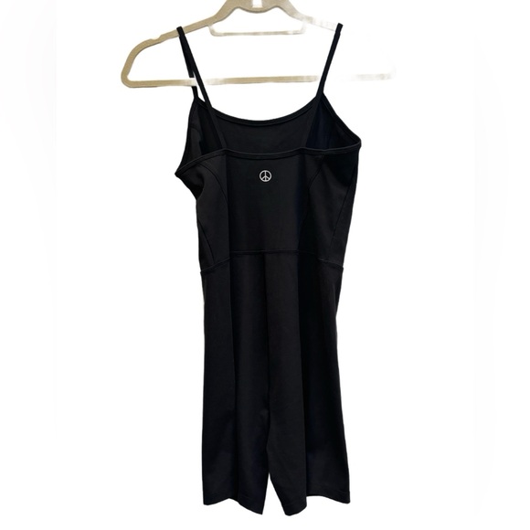 Outdoor Voices NWT Shorts/ Tank one piece athletic romper, Medium - Picture 2 of 5